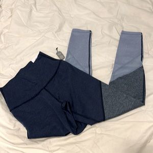 Aerie 7/8 length NWT blue slight compression leggings. Sz Small